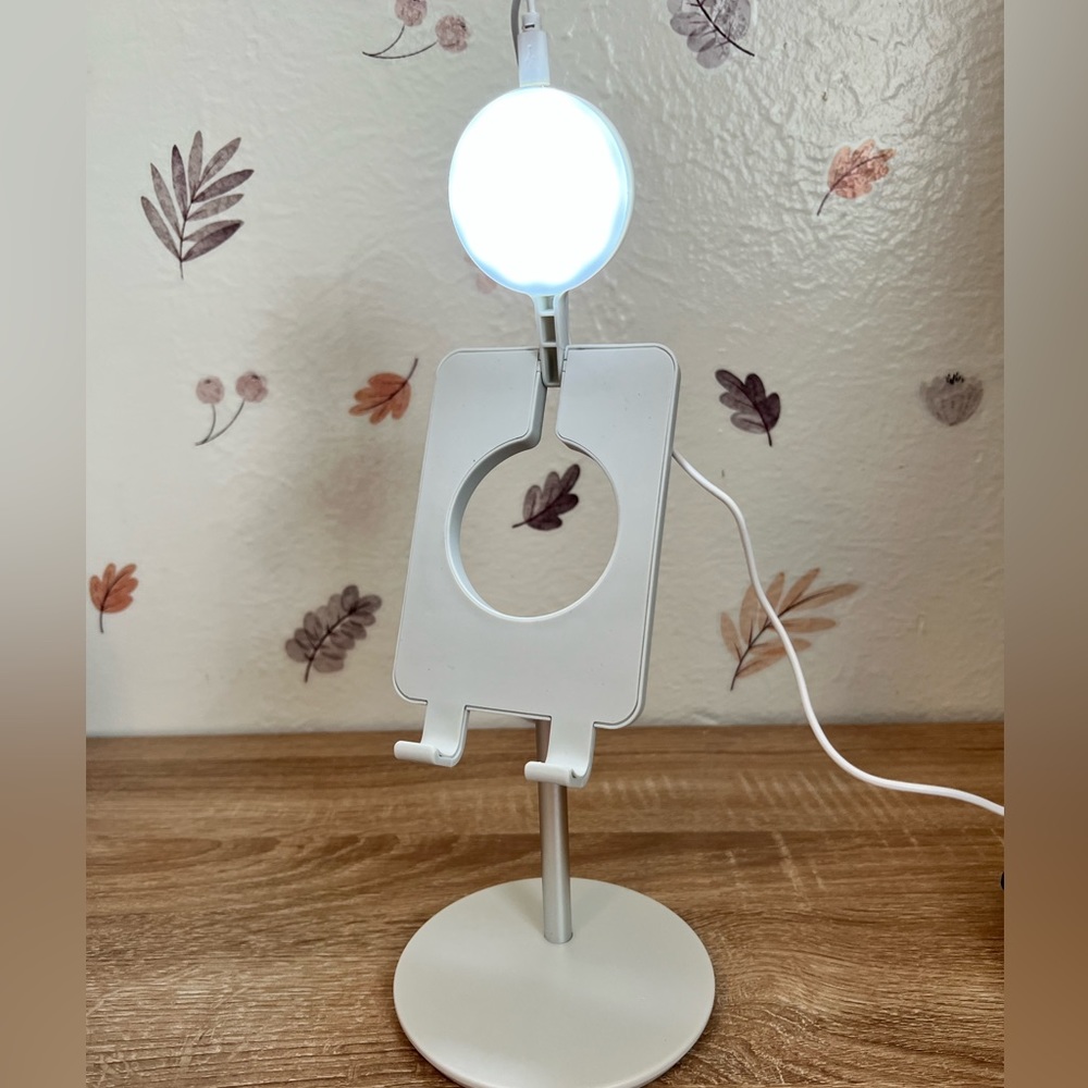 Target vlogging ring light